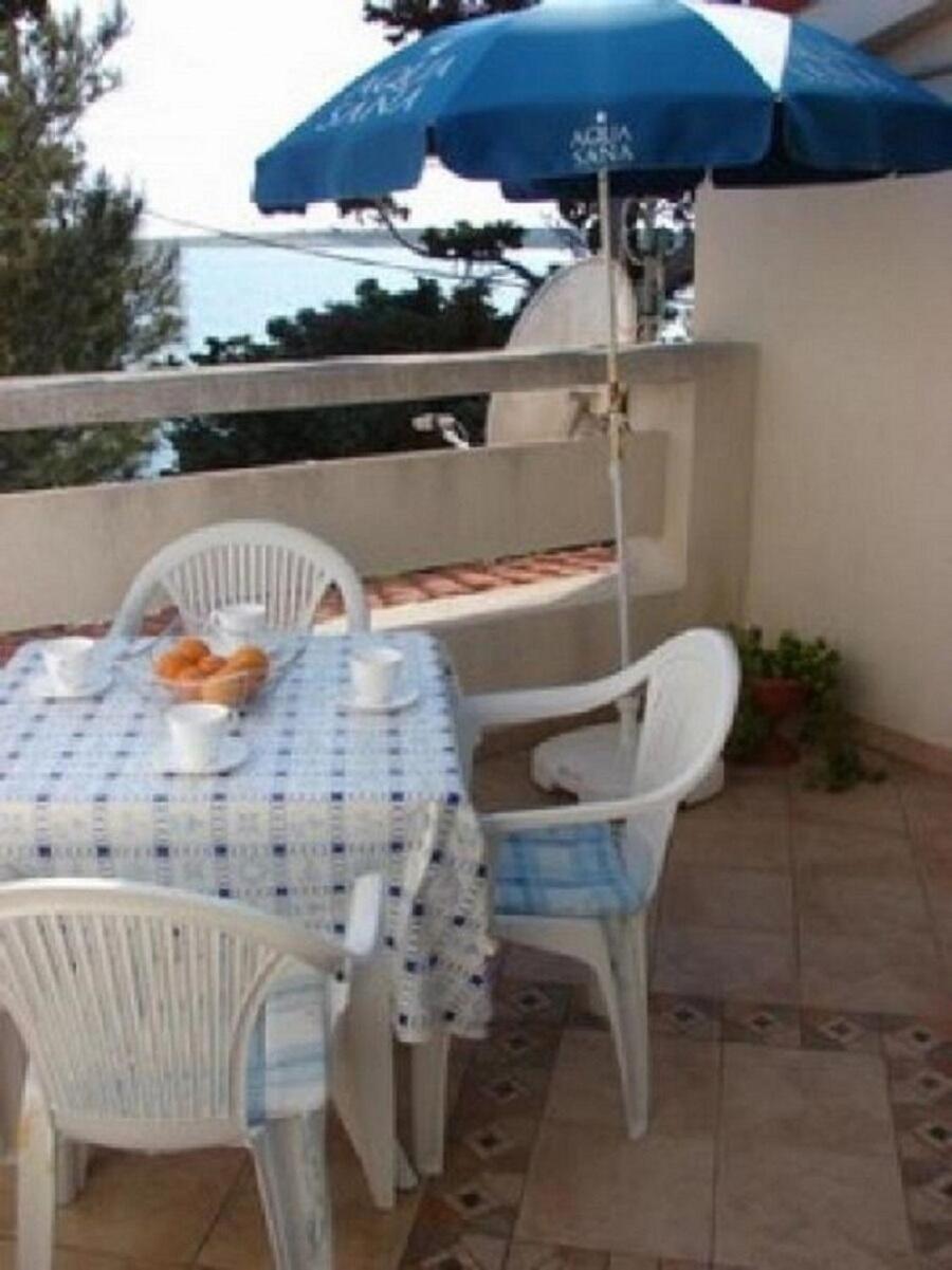Apartment Gordana Kosljun Exterior photo